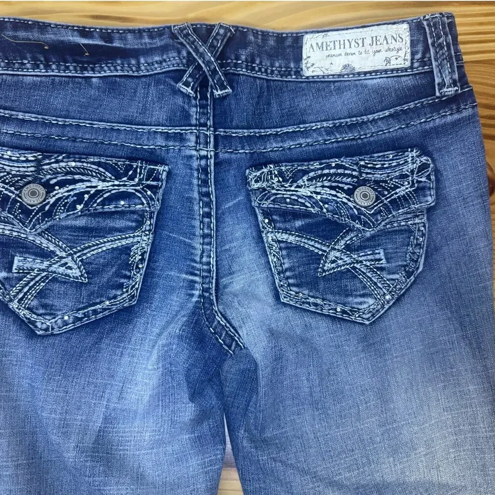 AMETHYST Y2K Style Low Rise Flare Denim Jeans w/ Stretch, Size 5 - Picture 8 of 11